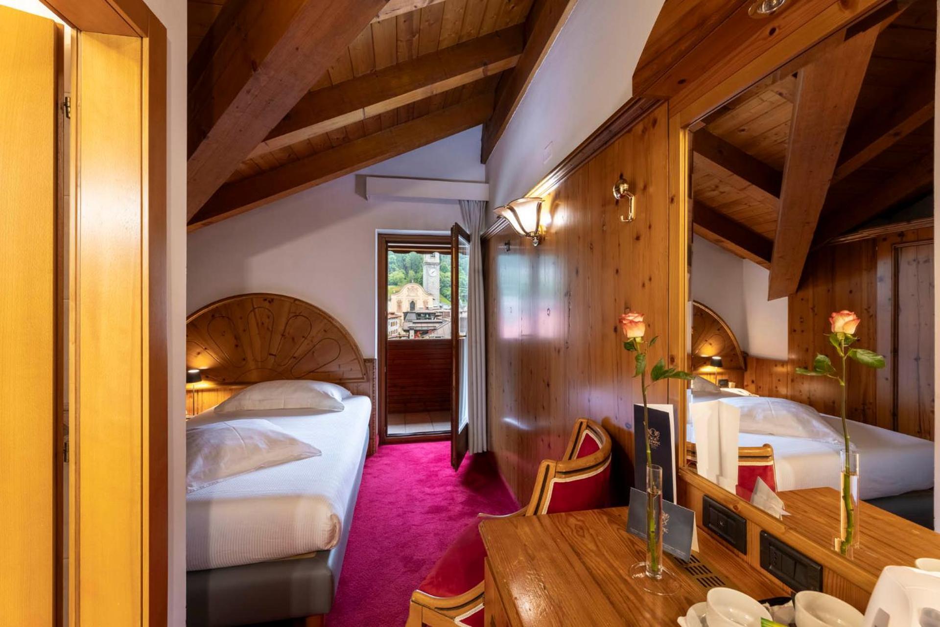 Olympic Palace 4*